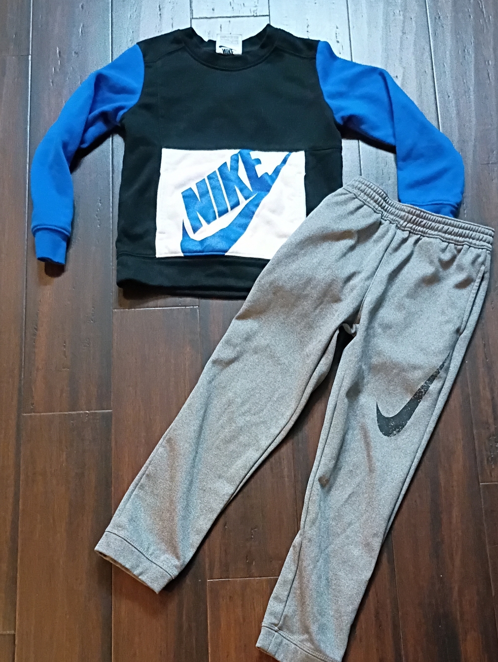 Nike Boys' Black & Blue Logo Sweatshirt and Gray Joggers Set
